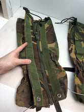 Lade das Bild in den Galerie-Viewer, Genuine British Army Surplus DPM Camouflaged Gaiters - Size Long
