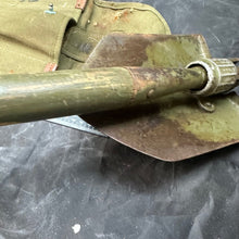 Lade das Bild in den Galerie-Viewer, Original US Army WW2 M-1943 Entrenching Tool &amp; Cover Set
