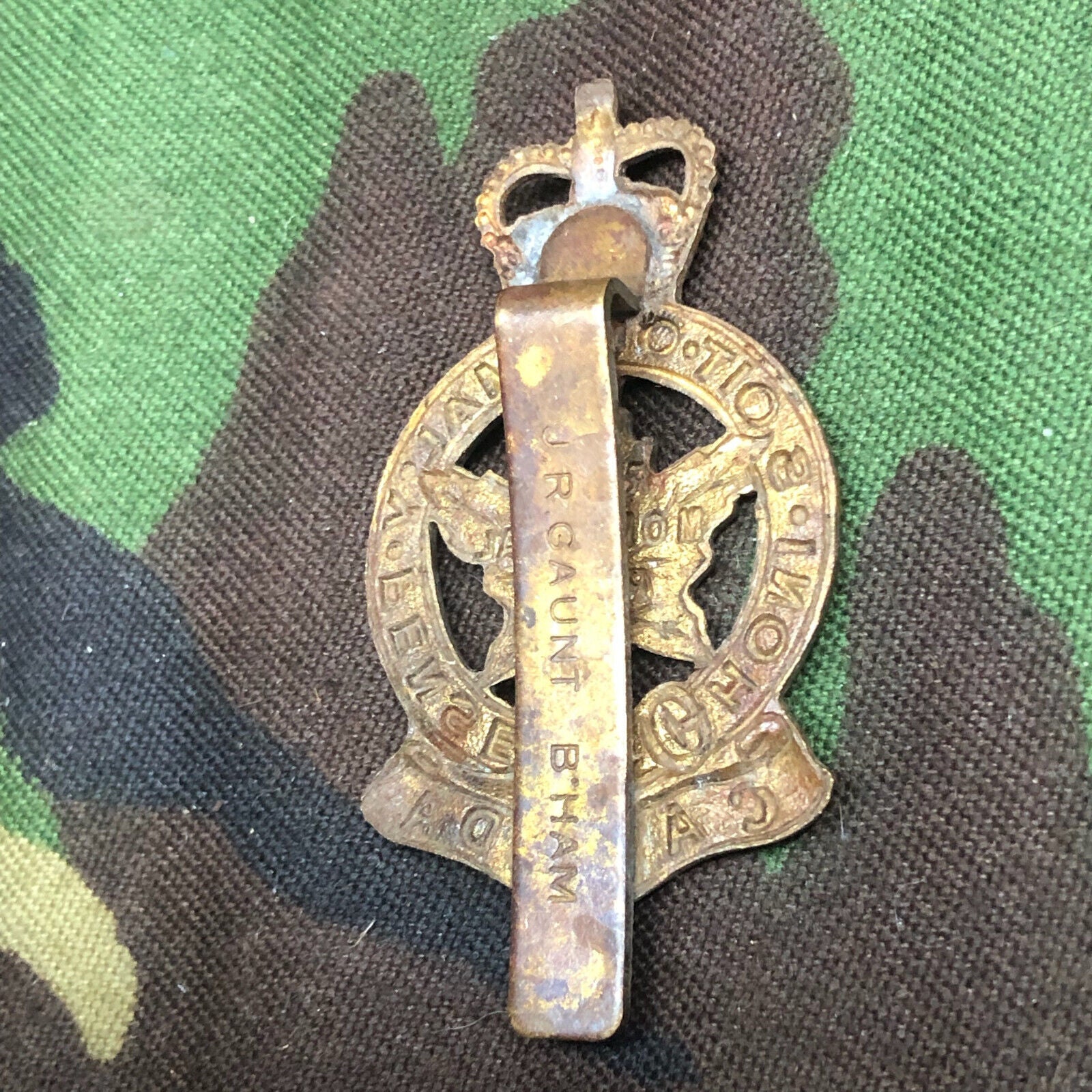 Original Canadian Army Royal Montreal Regiment Beret / Cap Badge - The Militaria Shop