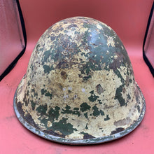 Charger l&#39;image dans la galerie, Original British / Canadian Army WW2 Soldiers Military Combat Mk3 Turtle Helmet
