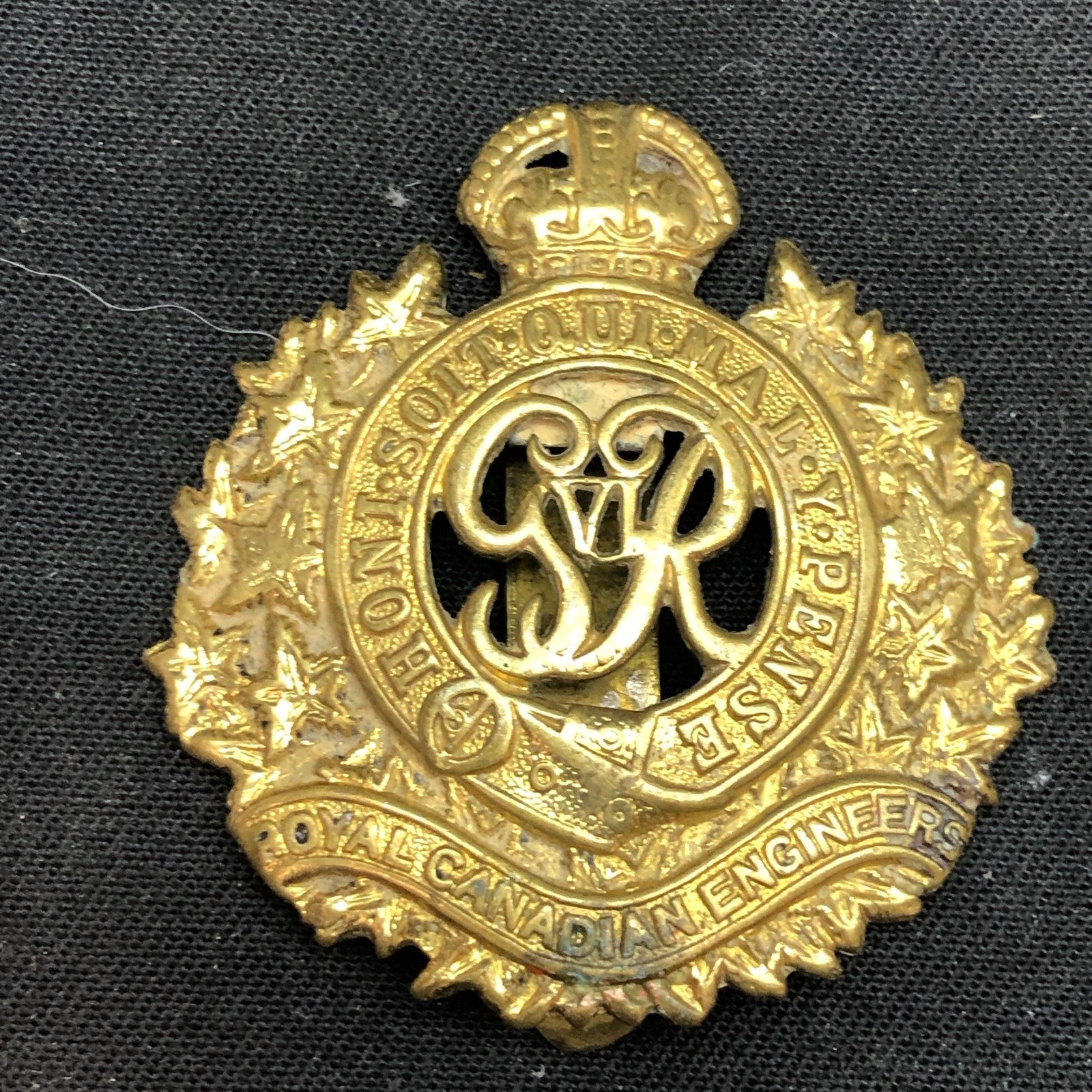 Original WW2 Canadian Army Cap Badge - Royal Canadian Engineers - The Militaria Shop