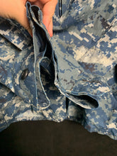 Charger l&#39;image dans la galerie, U.S. Navy NWU Type 1 Blue Digital Camouflage Combat Jacket - 45&quot; Chest - The Militaria Shop
