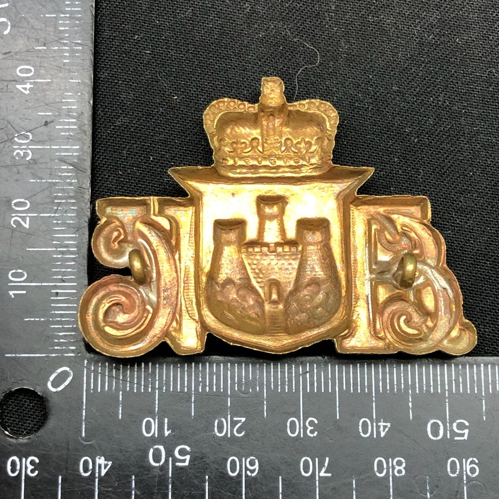 British Army Brass Cap Badge - 1st City of Edinburgh Artillery Volunteers - The Militaria Shop