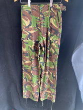 Lade das Bild in den Galerie-Viewer, Originale leichte DPM-Kampfhose im Camouflage-Stil der britischen Armee, Größe 80/80/96 
