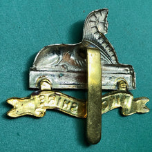 Load image into Gallery viewer, Original British Army Cap Badge - The Lincolnshire Regiment
