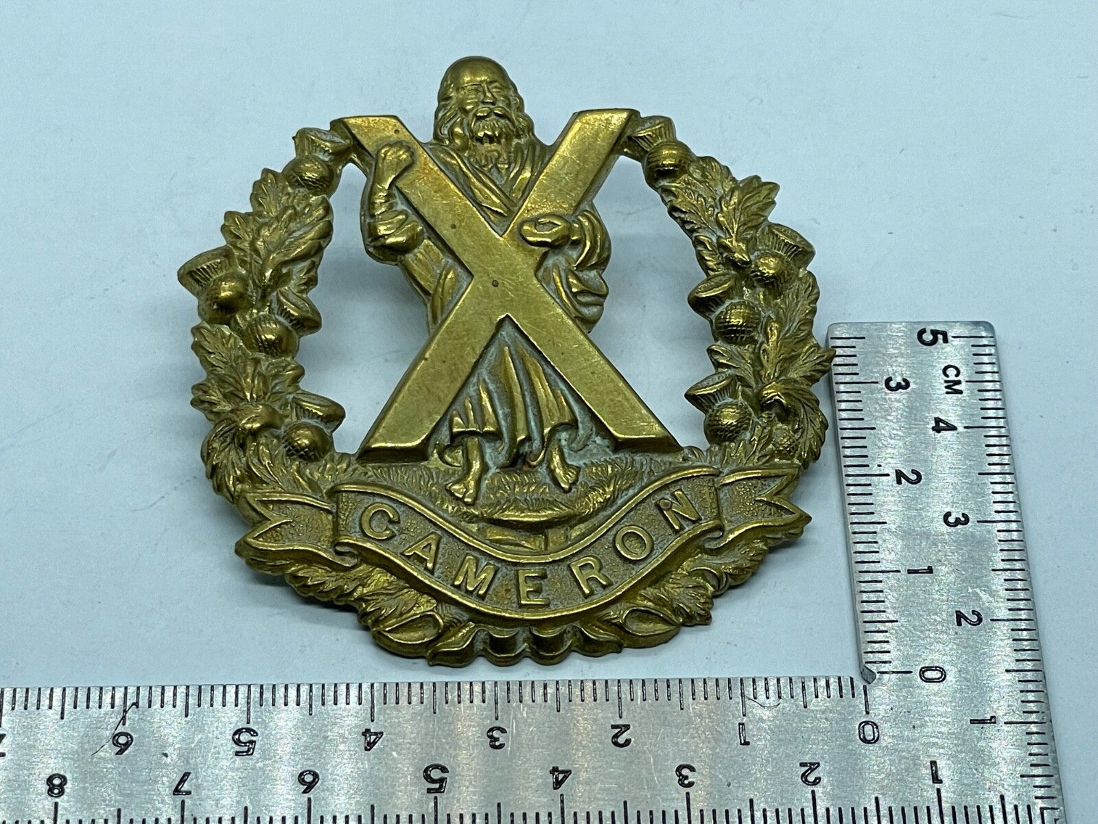 Original WW1 / WW2 British Army Cameron Highlanders Cap Badge in Brass - The Militaria Shop