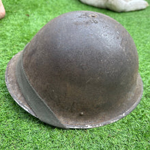 Lade das Bild in den Galerie-Viewer, Genuine British Army Mk4 Combat Turtle Helmet &amp; Liner - Untouched Original
