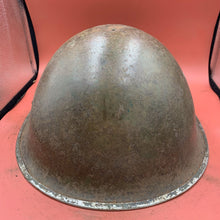 Charger l&#39;image dans la galerie, Original British / Canadian Army WW2 Soldiers Military Combat Mk3 Turtle Helmet
