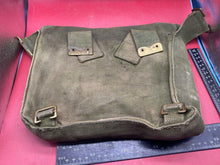 Charger l&#39;image dans la galerie, Original WW1 British Army 1908 Pattern Side Bag in Excellent Condition
