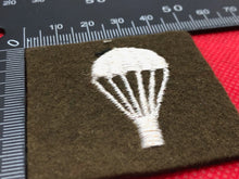 Load image into Gallery viewer, British Army Parachute Course Trained Paratrooper Bulb
