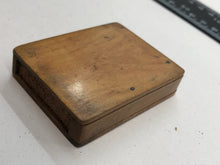 Lade das Bild in den Galerie-Viewer, Vintage Wooden Match Box
