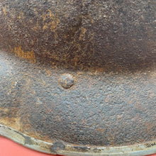 Lade das Bild in den Galerie-Viewer, Original WW2 Mk2 British Army Brodie Combat Helmet
