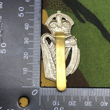 Lade das Bild in den Galerie-Viewer, Image #4
