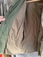Lade das Bild in den Galerie-Viewer, Original US M1965 Field Jacket Combat Jacket Small Regular 37&quot; Chest
