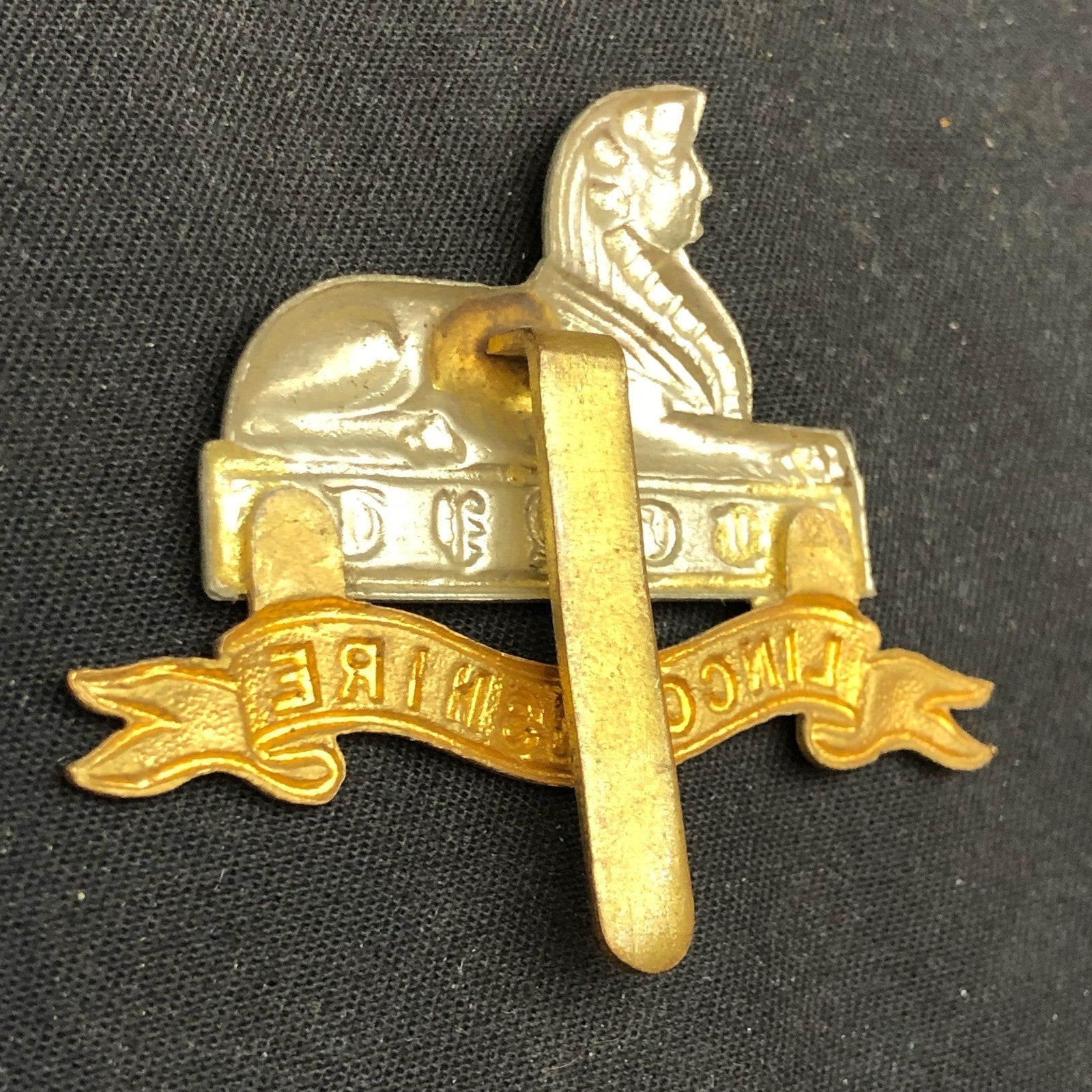 Original WW2 British Army Cap Badge - Royal Lincolnshire Regiment - The Militaria Shop