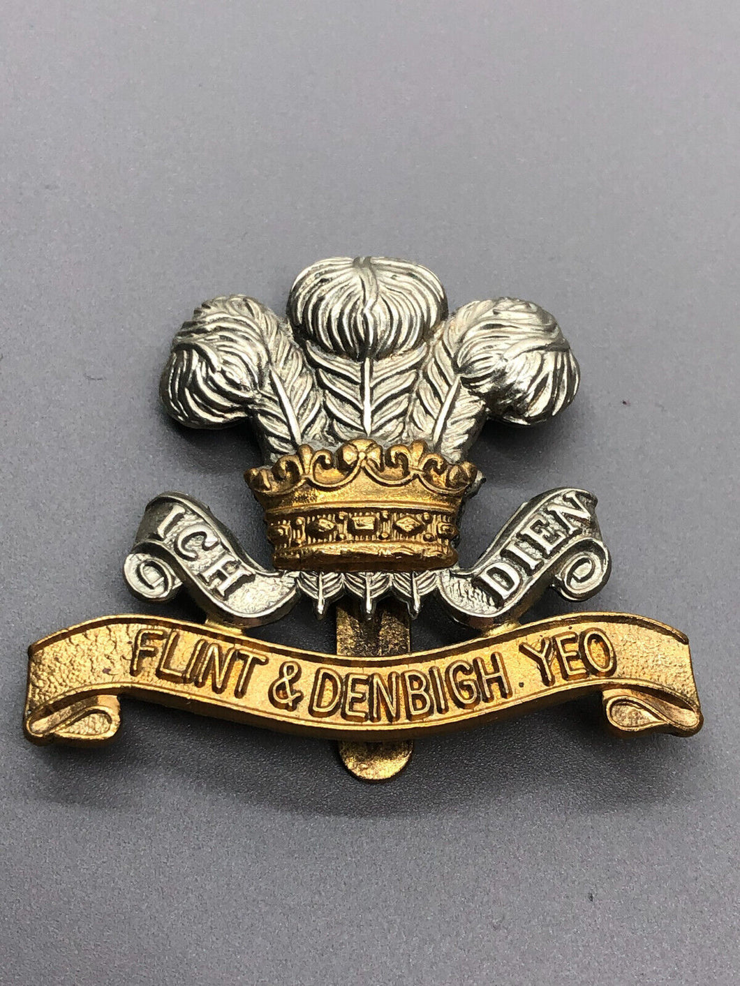 WW1 British Army Flint & Denbigh Yeomanry Cap Badge