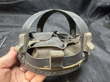 Charger l&#39;image dans la galerie, Original WW2 British Army Mk2 Helmet Liner - Size 7 - 1943 Dated
