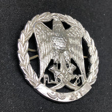 Lade das Bild in den Galerie-Viewer, Image #3
