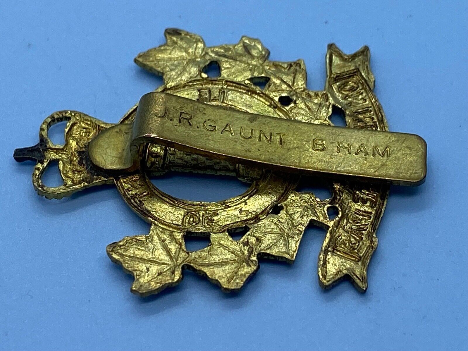 Original Canadian Army Le Regiment de Hull Cap Badge - The Militaria Shop