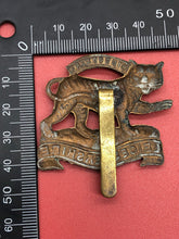 Load image into Gallery viewer, Original WW1 British Army Leicestershire Regiment Cap Badge
