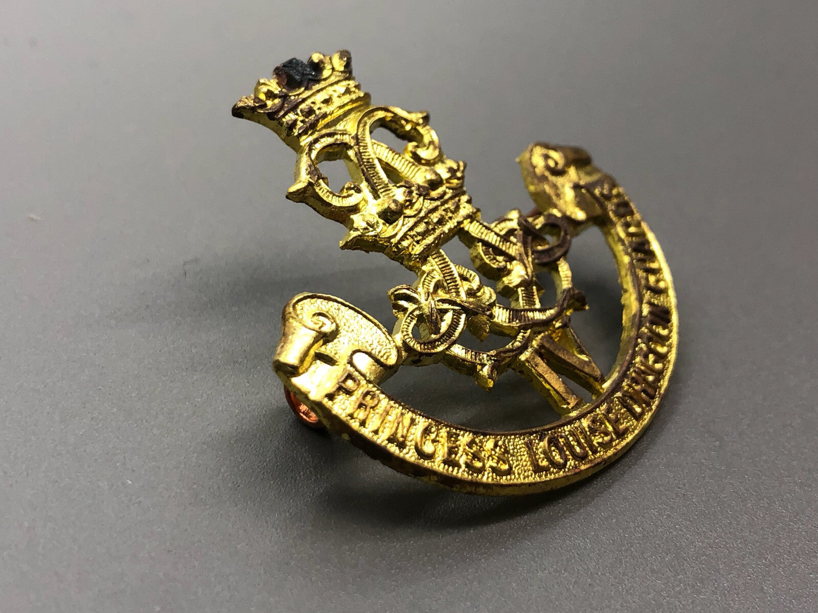 Vintage Canadian Army 4th Princess Louise Dragoon Guards Cap Badge - The Militaria Shop
