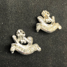 Charger l&#39;image dans la galerie, Original British Collar Badge Pair - Light Infantry - The Militaria Shop
