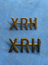 Charger l&#39;image dans la galerie, Original Pair of WW2 Brass British Army Shoulder Titles - 10th Royal Hussars
