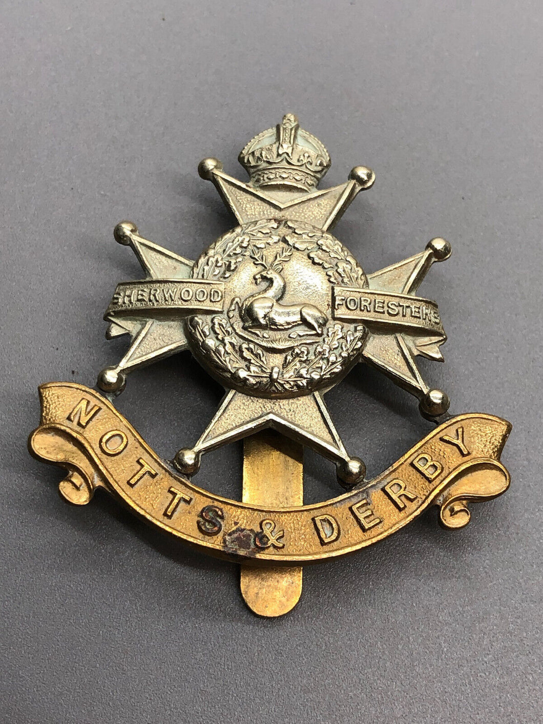 Original British Army WW2 Notts & Derby Sherwood Forresters Cap Badge