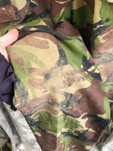 Load image into Gallery viewer, Vintage British Army DPM Lightweight Combat Trousers - Size 85/84/100
