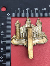 Load image into Gallery viewer, Original WW2 British Army Cap Badge - Cambridgeshire Regiment
