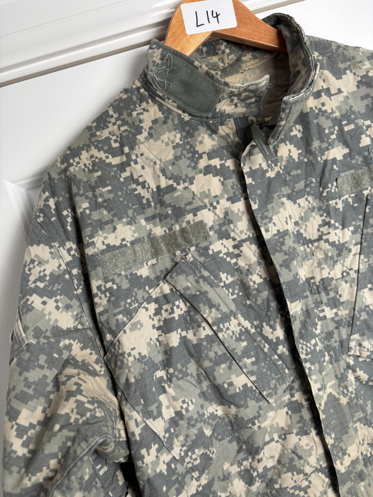 Surplus US Army ACU Combat Uniform Jacket-Medium Long - The Militaria Shop