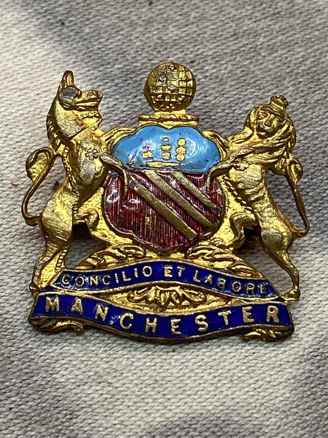 British Army - The Manchester Regiment Sweetheart Brooch