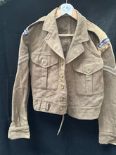 Load image into Gallery viewer, Original British Army Battledress Jacket - Royal Signals - 37&quot; Chest
