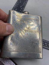 Charger l&#39;image dans la galerie, Original Sheffield Pewter Hip Flask with Hunting Scenes on Both Sides
