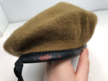 Charger l&#39;image dans la galerie, Genuine British Army Guards Regiment Khaki Regimental Beret Hat - Size 59cm
