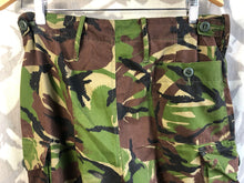 Lade das Bild in den Galerie-Viewer, Vintage British Army DPM Lightweight Combat Trousers - Size 85/84/100
