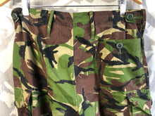 Load image into Gallery viewer, Vintage British Army DPM Lightweight Combat Trousers - Size 85/84/100
