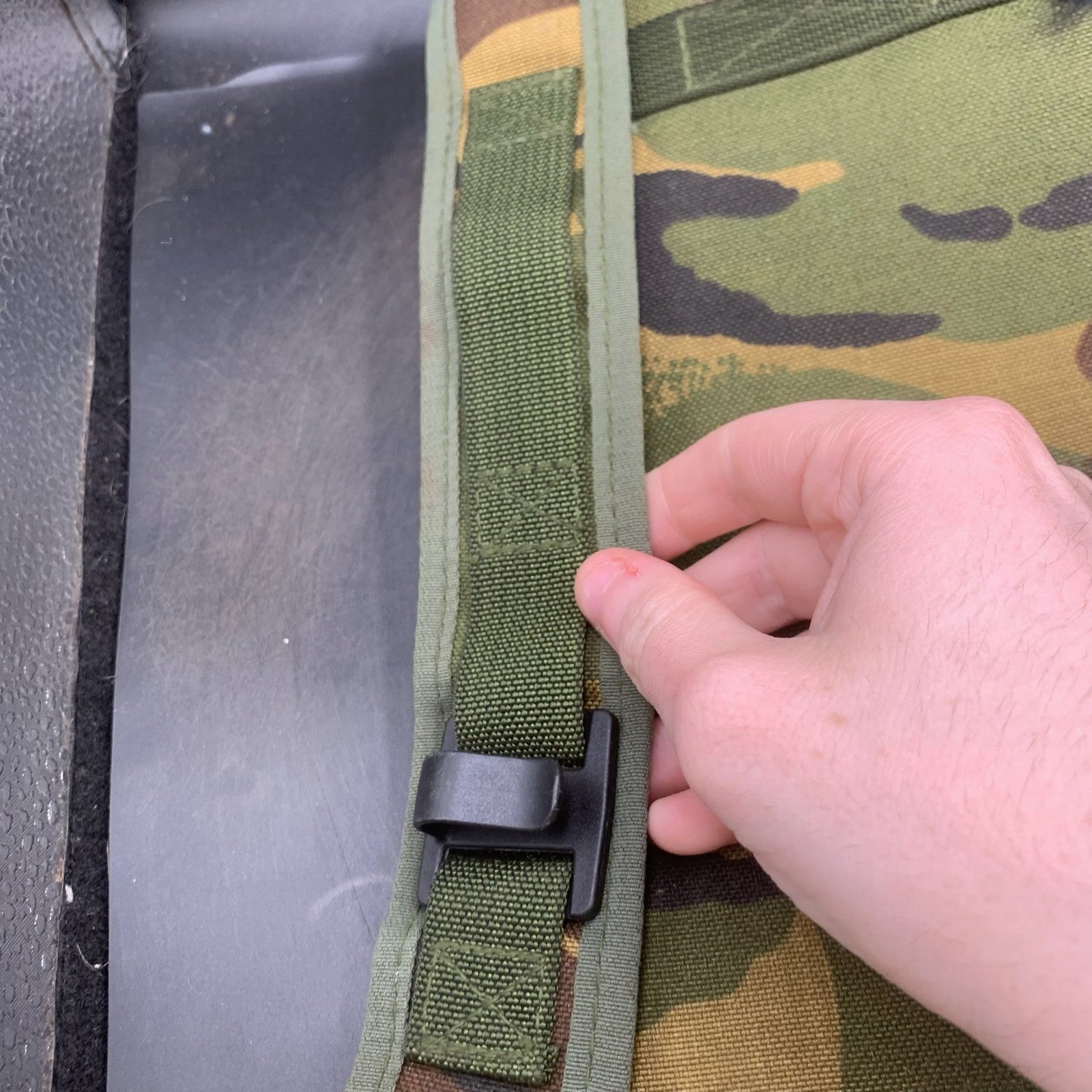 Genuine British Army DPM Camouflaged Individual Hydration System - The Militaria Shop