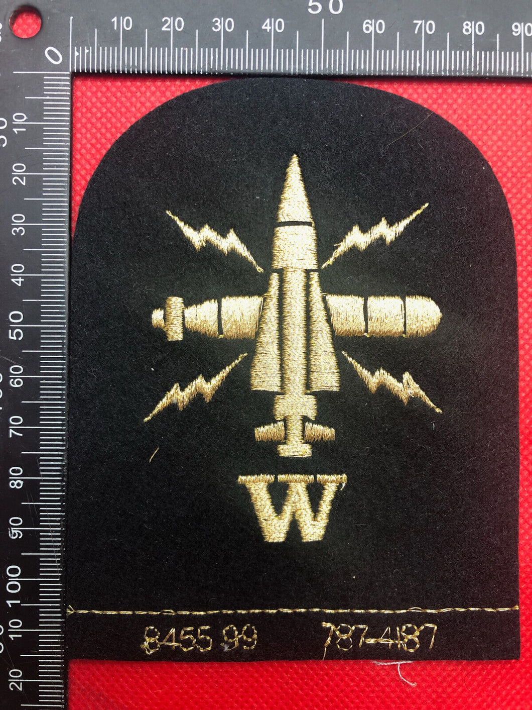 Operator Mechanic (Warfare) Genuine Royal Navy W Trade Badge