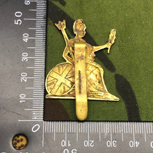 Lade das Bild in den Galerie-Viewer, Image #4
