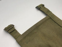 Lade das Bild in den Galerie-Viewer, Original WW2 British Army 37 Pattern Water Bottle Carrier
