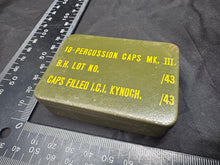 Charger l&#39;image dans la galerie, Original WW2 British Army Home Guard SOE Percussion Caps Mk.III Tin - Empty 1943
