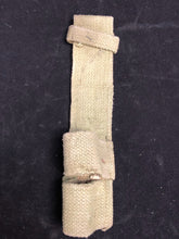 Charger l&#39;image dans la galerie, Original WW2 British Army 37 Pattern No.4 Stick Bayo Khaki Webbing Frog 1943
