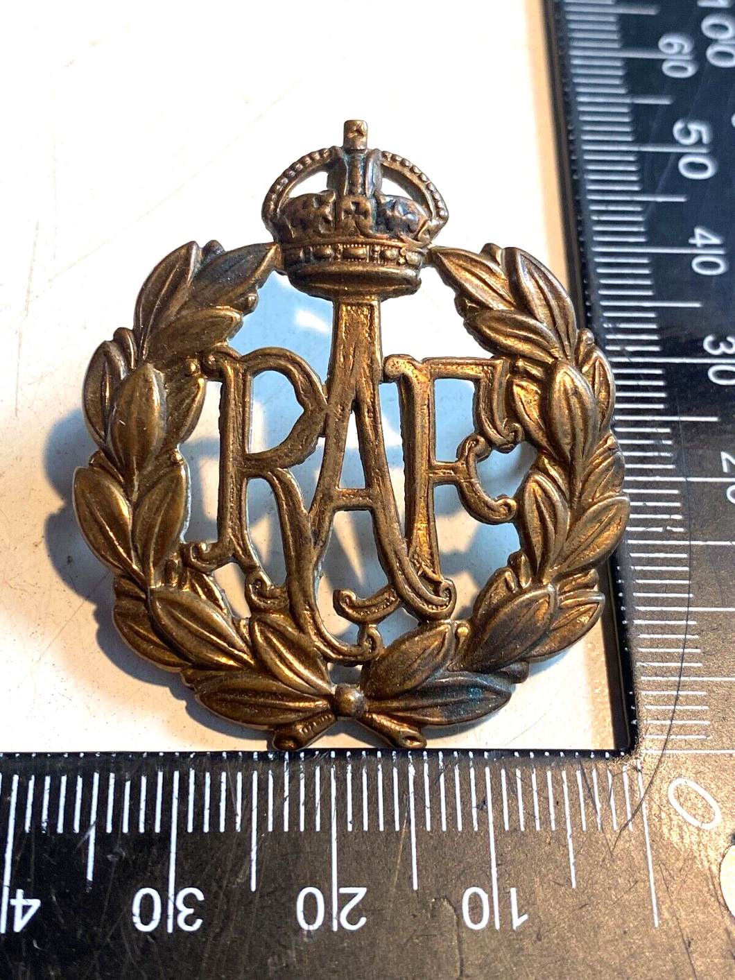 Original WW2 British Royal Air Force RAF Brass Enlisted Man's Cap Badge