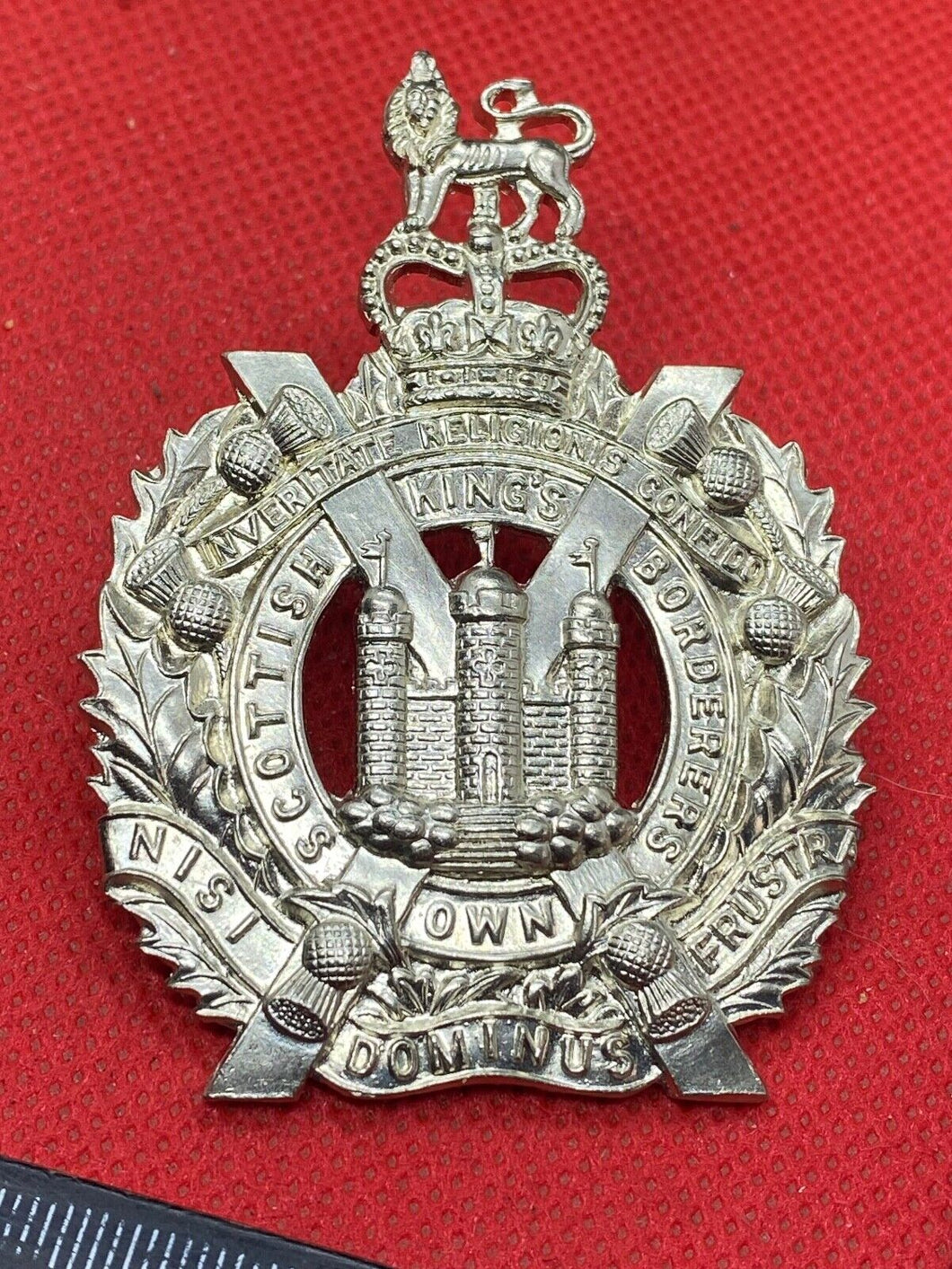 British Army King's Own Scottish Borders Queen's Crown Cap Badge