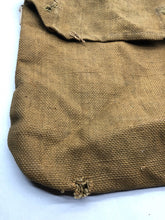 Charger l&#39;image dans la galerie, Original WW2 British Army / Home Front ARP Gas Mask Bag
