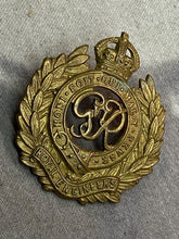 Load image into Gallery viewer, Original WW2 British Army GVI Royal Engineers Cap Badge
