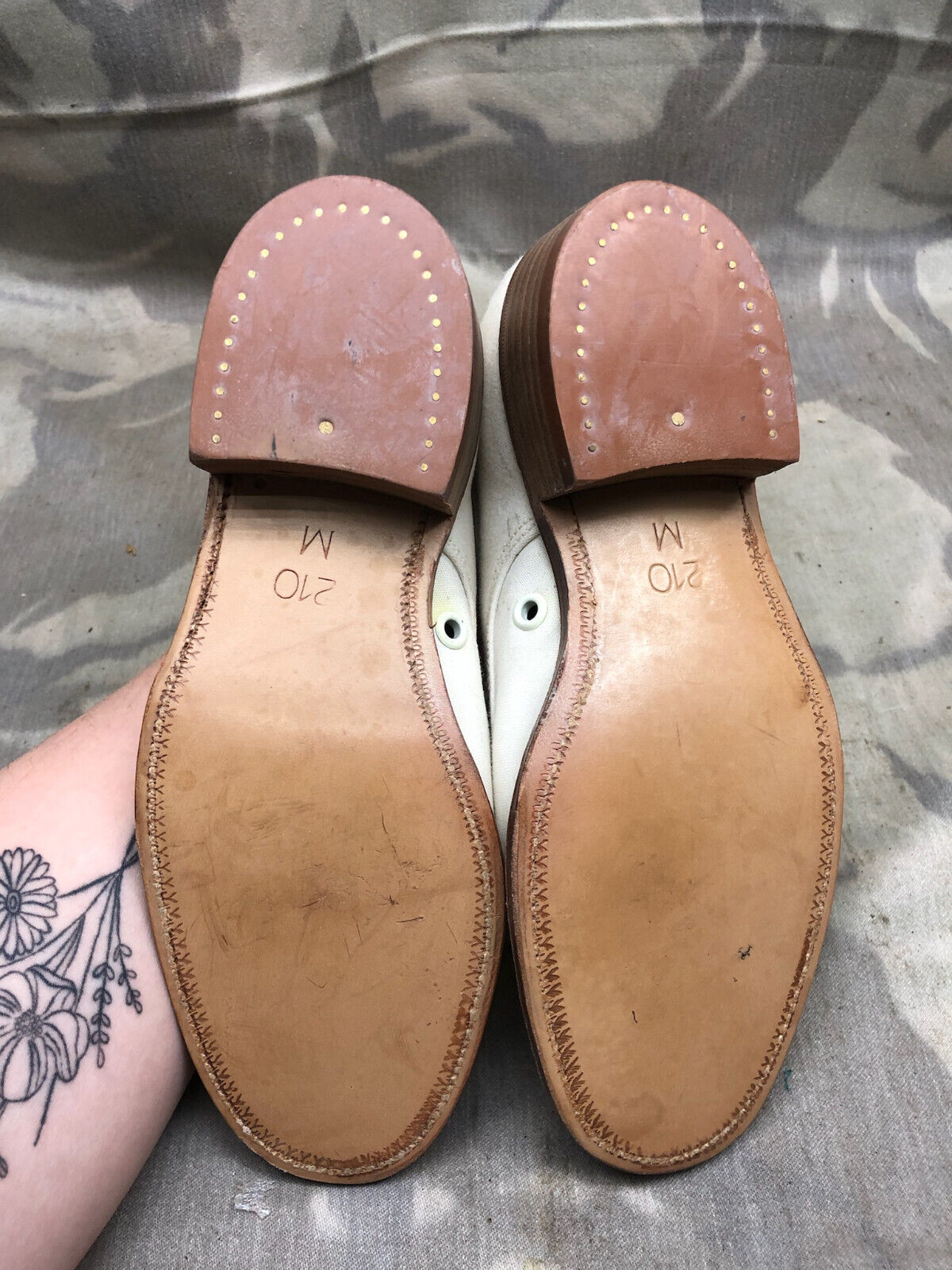 Genuine British Army Women's White Summer Shoes - WW2 Pattern - Size UK 2M - The Militaria Shop