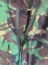 Charger l&#39;image dans la galerie, Genuine British Army Smock Combat Jungle DPM Camouflage - Size 170/104
