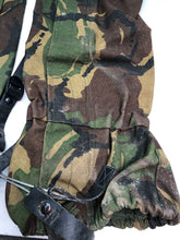 Charger l&#39;image dans la galerie, Genuine British Army Surplus DPM Camouflaged Gaiters - Size Long
